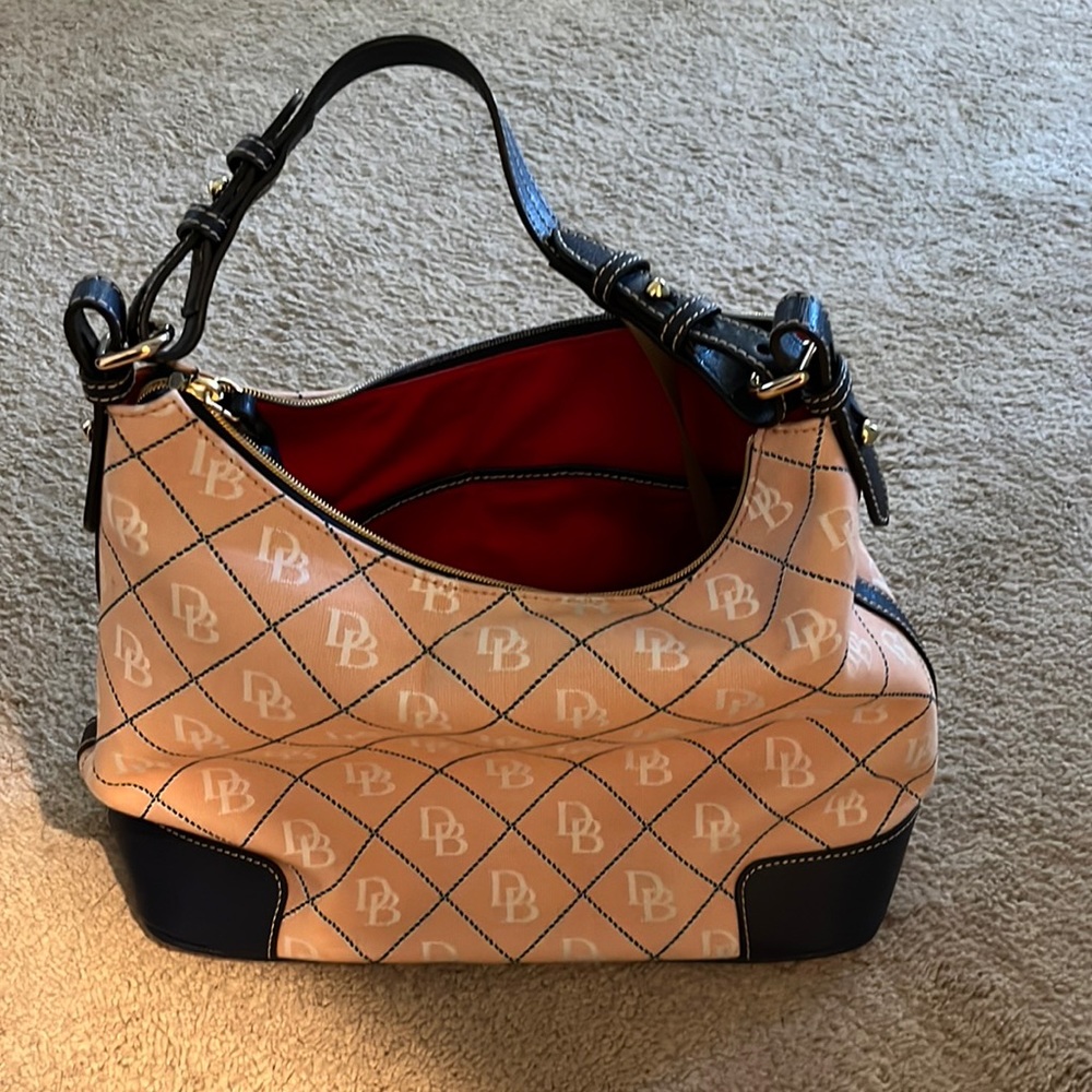 Dooney and Bourke great condition. Used hand full time